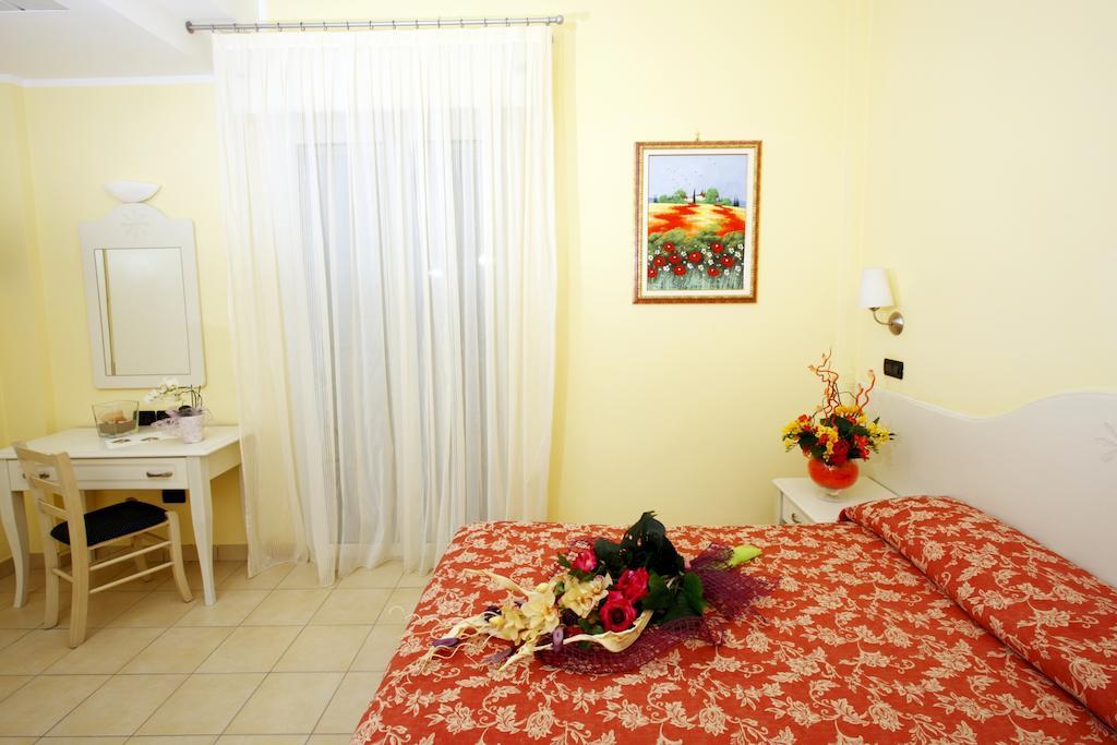 Hotel Baia Rimini Ngoại thất bức ảnh